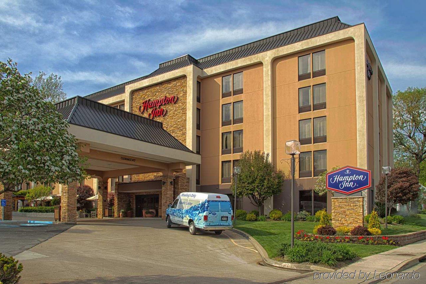 Hampton Inn Wheeling Exterior foto
